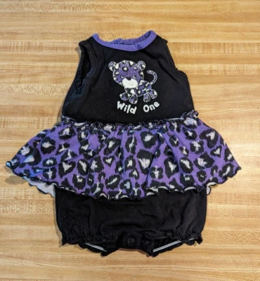 Mameluco Okie Dokie bebé niña talla 3 meses 100 % algodón sin mangas negro salvaje Foto 1 de 2