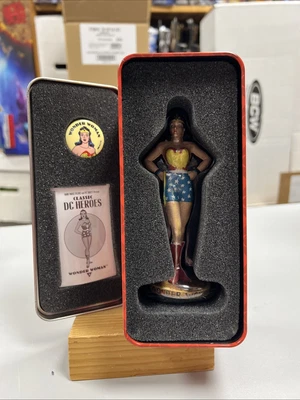DC Heroes Classic Wonder Woman  Statue in Tin Box DC Dark Horse YOE! 2007 - Image 1 of 4