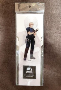 Figura de pie acrílico Capcom Exhibition Biohazard Leon S. Kennedy 2025 oficial - Imagen 1 de 2