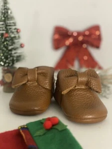 brown colored authentic leather cute handmade baby shoes - Picture 1 of 2