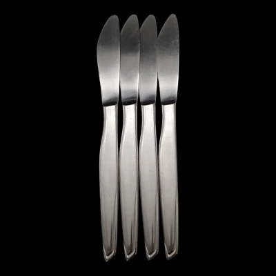 4 Noritake Fantasy Dinner Knives - 8 1/4" 18-8 Stainless Steel Satin Japan Knife - Image 1 of 4