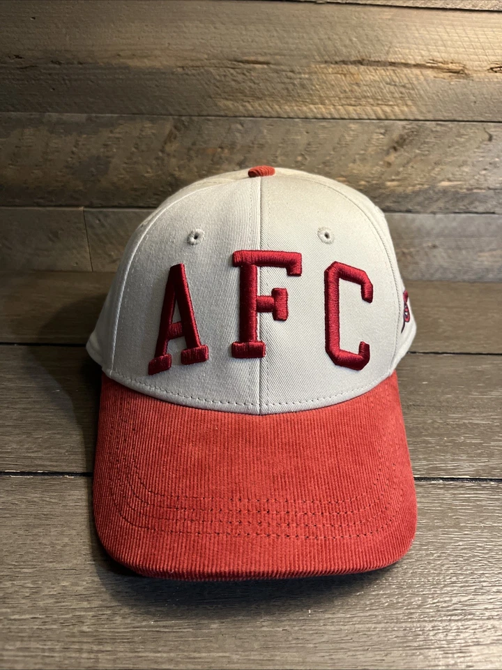 ARSENAL FC LONDON OFFICIAL MERCHANDISE ADJUSTABLE Leather Strapback CAP HAT - Image 1 of 4