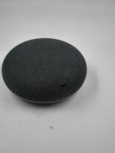 Google H0A Smart Lautsprecher - Gebraucht, Metallarbeiten, Zeichen Der Kleidung - Bild 1 von 11