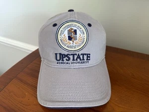 SUNY Upstate Medical University Gorra de Béisbol OS Ajustable Gris NUEVA Nueva York - Imagen 1 de 5