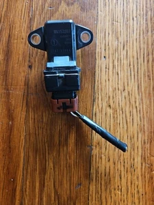 03-10 Mitsubishi Lancer Evolution EVO 8 MAP Sensor OEM MN153281 - Picture 1 of 2