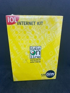 ITALIAONLINE Vintage Internet Kit Rnis Pour 120 Heures PC et Macintosh Site 1MB - Zdjęcie 1 z 4