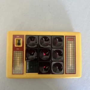RARE Vintage MB "Genius" Electronic Puzzle Game - Picture 1 of 6