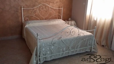 Letto in ferro battuto matrimoniale Sogno bianco decorato oro - Immagine 1 di 3