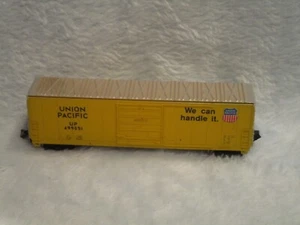 UNION PACIFIC UP 499051 BOXCAR VINTAGE N SCALE. YELLOW - Picture 1 of 2