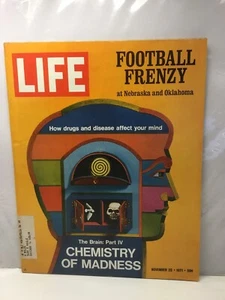 Life - November 26, 1971 Football Frenzy Nebraska And Oklahoma, Brain Chemistry - Picture 1 of 1