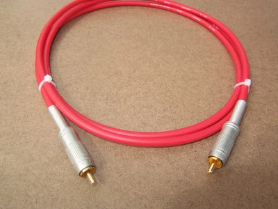 Cable de audio Canare GS6, con F-09 RCA a RCA 2 pies, rojo. Foto 1 de 2
