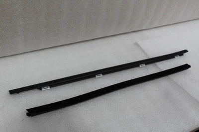 Hyundai Tucson 2016 2017 2018 2019 2020 puerta delantera derecha molduras molduras Foto 1 de 4