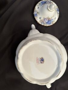 Vintage Royal Albert 6 Cup Teapot