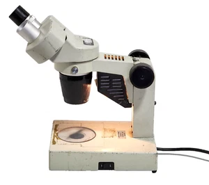 FISHER SCIENTIFIC SCW-30L MICROSCOPE - Picture 1 of 5