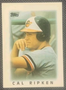 1986 Topps League Leader Minis - #2 Cal Ripken - Picture 1 of 2