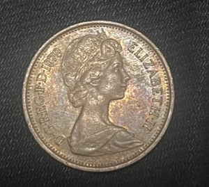 Super Rare UK British Queen Elizabeth ii New Pence 2 1979 - Picture 1 of 2