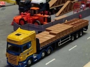 OO Gauge Diecast Truck load - Picture 1 of 2