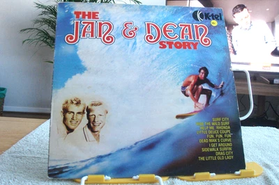 J6-JAN & DEAN-THE JAN & DEAN STORY-UK LP-NM-1977-SURF-Fun, Fun, Fun/I Get Around - Immagine 1 di 2
