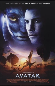 Póster autografiado de la película Avatar de 11" x 17" de Zoe Saldana - Imagen 1 de 1