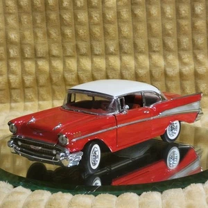 Franklin Mint 1957 Chevrolet Bel Air 2 Door Hard Top 1:24 No Original Box - Picture 1 of 21