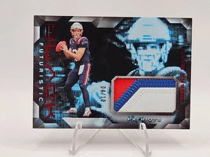 2024 Panini Black Drake Maye Futuristic Patch 04/10 #F-DME Rookie RC Patriots - Foto 1 di 2