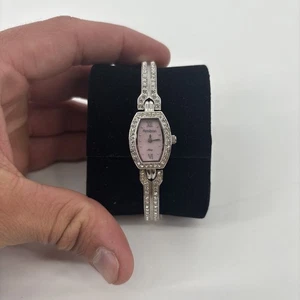 Orologio Armitron Now Donna Tono Argento Quadrante Rosa Cristalli Cuori Nuova Batteria 6,75" - Foto 1 di 5
