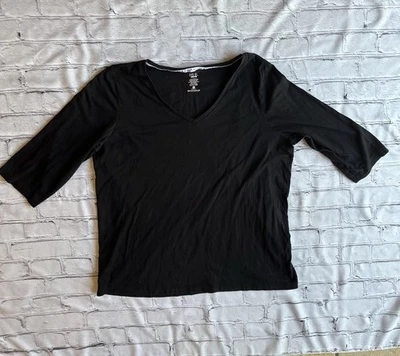 Camiseta HUE Sleep Well Temp Tech Grande Mujer Negra Cuello en V Camiseta Básica Clásica Foto 1 de 4