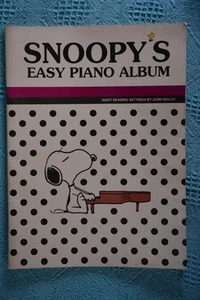 SNOOPY'S Easy Piano Album VINTAGE SONGBOOK - Words & Music & Schulz Characters - Picture 1 of 1