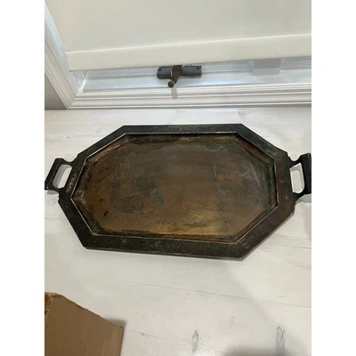 Bandeja para servir octogonal vintage con asas metal deslustrado adornos decorativos Foto 1 de 4