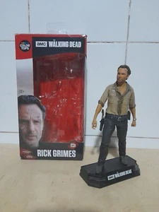 Rick Grimes Statuina 18 Cm - The Walking Dead - McFarlane 2016 - Foto 1 di 15