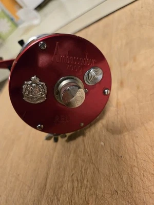 Carrete de pesca vintage Abu Ambassador 7000 Baitcasting Foto 1 de 4