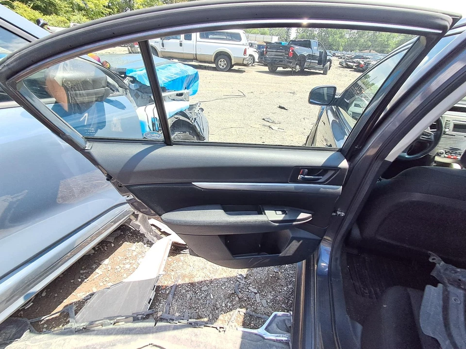 Used Rear Left Door Interior Trim Panel fits: 2014 Subaru Legacy  Grade A Foto 1 de 4