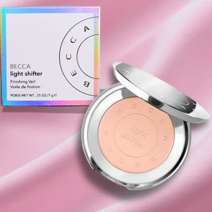 BECCA Light Shifter Finishing Veil Star Child 2 Light Med Setting Powder .25 oz. - Picture 1 of 9
