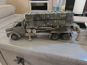 New Ray USA Freightliner Patriot Missile Launcher Diecast Truck Maßstab 1:32 - Bild 1 von 8
