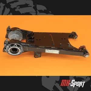 95-98 1995 Magnum 425 OEM basculante brazo oscilante soporte de suspensión trasera 1580090 - Imagen 1 de 6