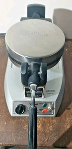 Waring Pro WWM200SA Belgisches Waffeleisen Restaurant Stil Dick Profi - Bild 1 von 8