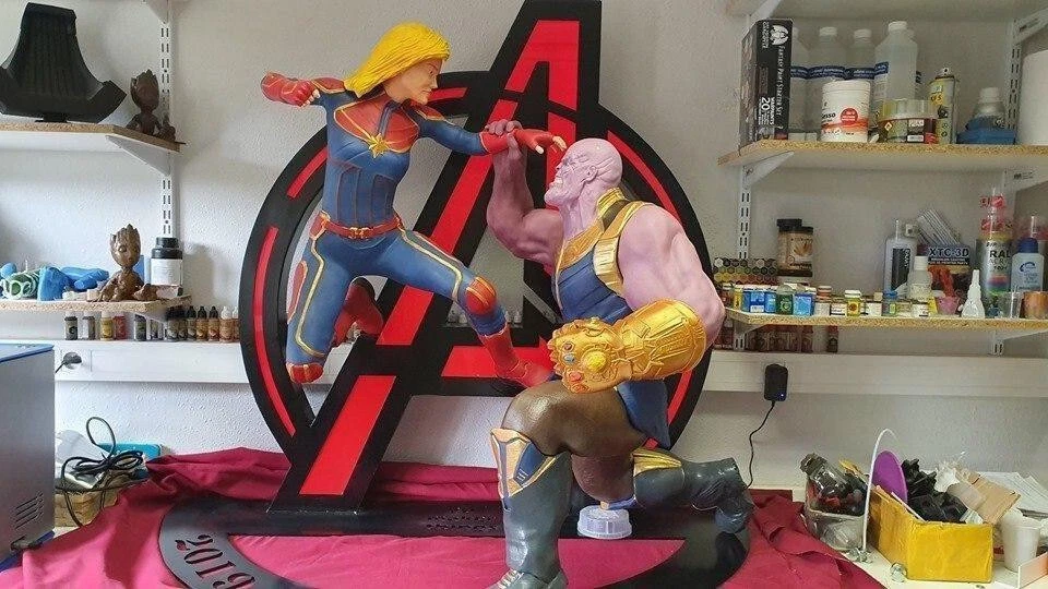 Kit Modelo Estatua Escultura Resina Capitana Marvel vs. Thanos Sin Pintar/Desmontar Foto 1 de 1