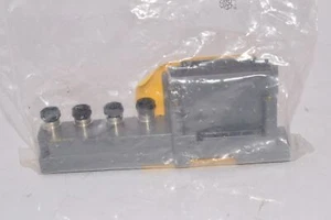 NEU Turck BL67-B-4M12-P Basismodul  - Bild 1 von 3