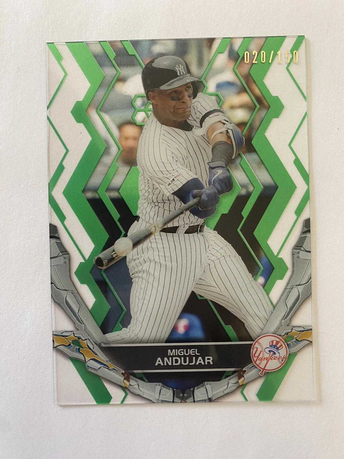 MIGUEL ANDUJAR 2019 TOPPS HIGH TEK #42 GREEN PARALLEL #020/150