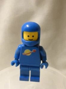 LEGO 6824 6827 Classic Space MAN MINI FIGURE Blue Air Tanks sp004 1984-1988 - Picture 1 of 2