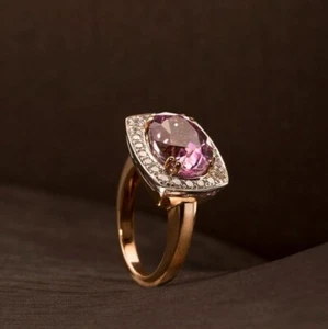 Infije Ring aus 18k Roségold mit ovalem Rosenkunzit und Diamanten im Brillantschliff - Bild 1 von 7