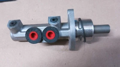 Renault Megane Master Brake Cylinder – Maitre Cylindre – 7701206230 or 133027B - Image 1 of 4