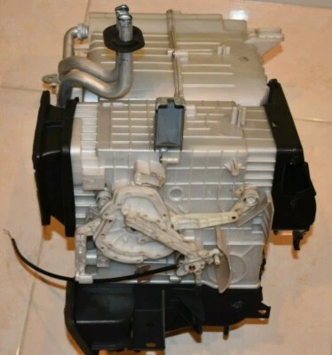 TOYOTA MR2 MK3 Roadster MRS MR-S ZZW30 HEATER MATRIX BOX  - Image 1 of 4