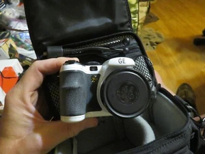 GE General Imaging X5 Digital Camera W/ Case Cords For parts or repair - Picture 1 of 8