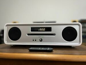 Ruark Audio R4 mk3 with display issues - see photos
