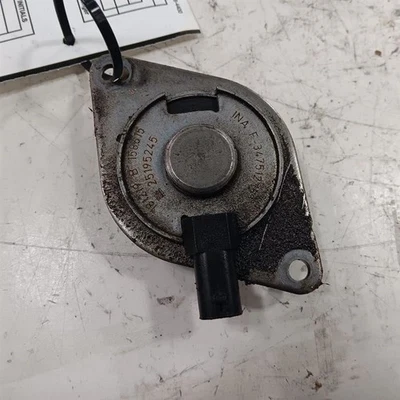 Válvula de control de aceite de engranaje de distribución variable Buick Encore culata de solenoide 2017 Foto 1 de 4