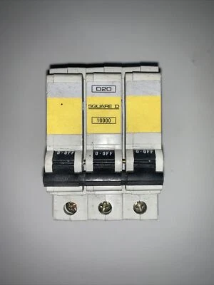 SQUARE D 20 AMP 20A D20 CURVE C 10kA TRIPLE POLE TP 3P MCB QOE 10000 VAT REG’D - Image 1 of 4