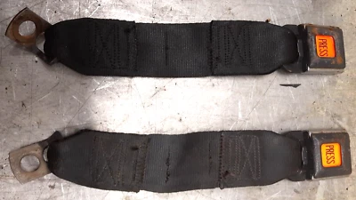 ✅Jeep Wrangler YJ 1992-1995 Rear Female Seat Belt Set FREE SHIPPING!!! - Image 1 of 4