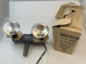 Smith-Victor Model L-20 Bar Light Fixture - WORKING - 300W For Video/ Photos