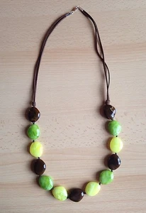 BOHO LAGENLOOK 70's RETRO CHUNKY BROWN & PISTACHIO GREEN STATEMENT NECKLACE - Picture 1 of 4